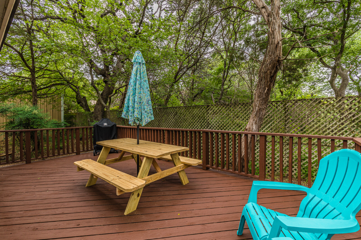 Lake Whitney Cozy and Close - Photo 9