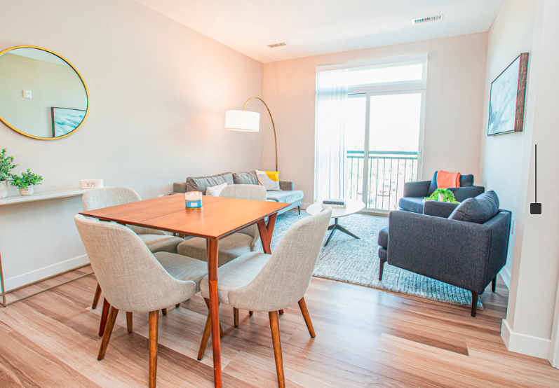 The Dexter Complex in Cleveland - Studio Apartment