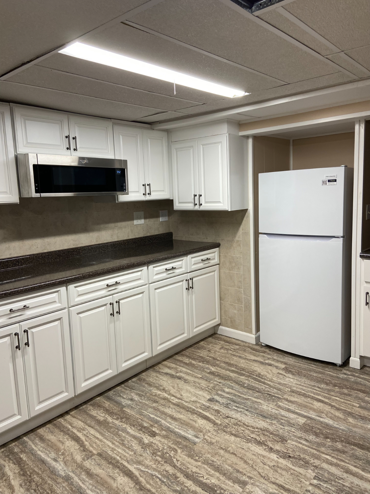 furnished basement apartment in a quiet western suburb of Syracuse - Photo 4
