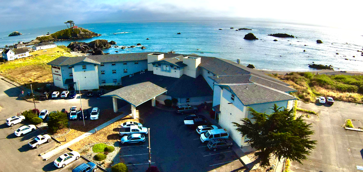 Oceanfront lodge - Photo 1