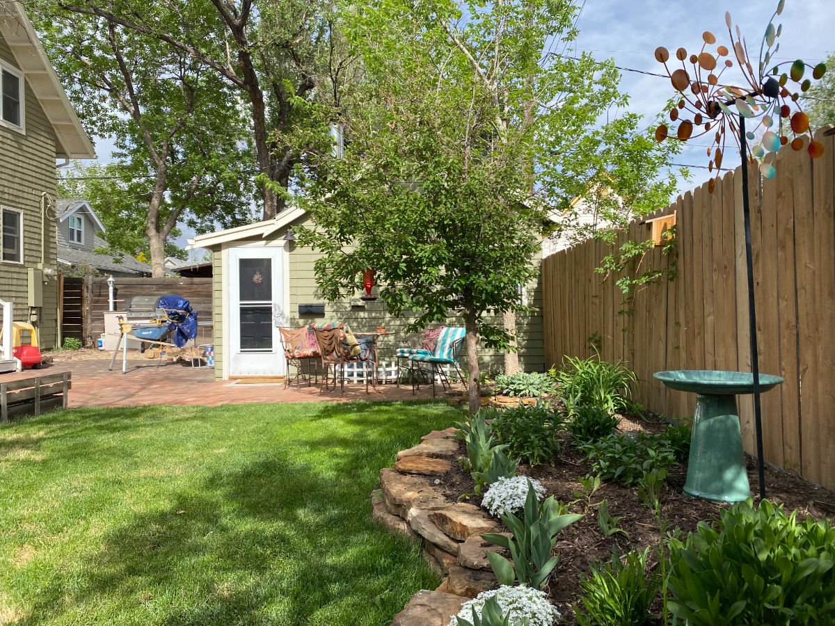 Classic Home In Wonderful Neighborhood - Photo 2