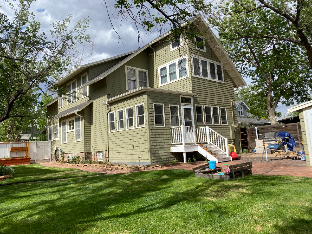 Classic Home In Wonderful Neighborhood - Photo 3