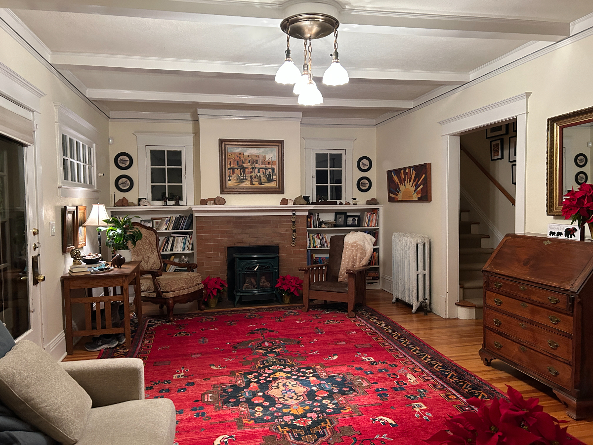 Classic Home In Wonderful Neighborhood - Photo 11