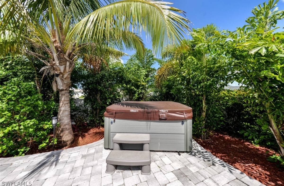 Comfortable Cape Coral House for Rent - Photo 10