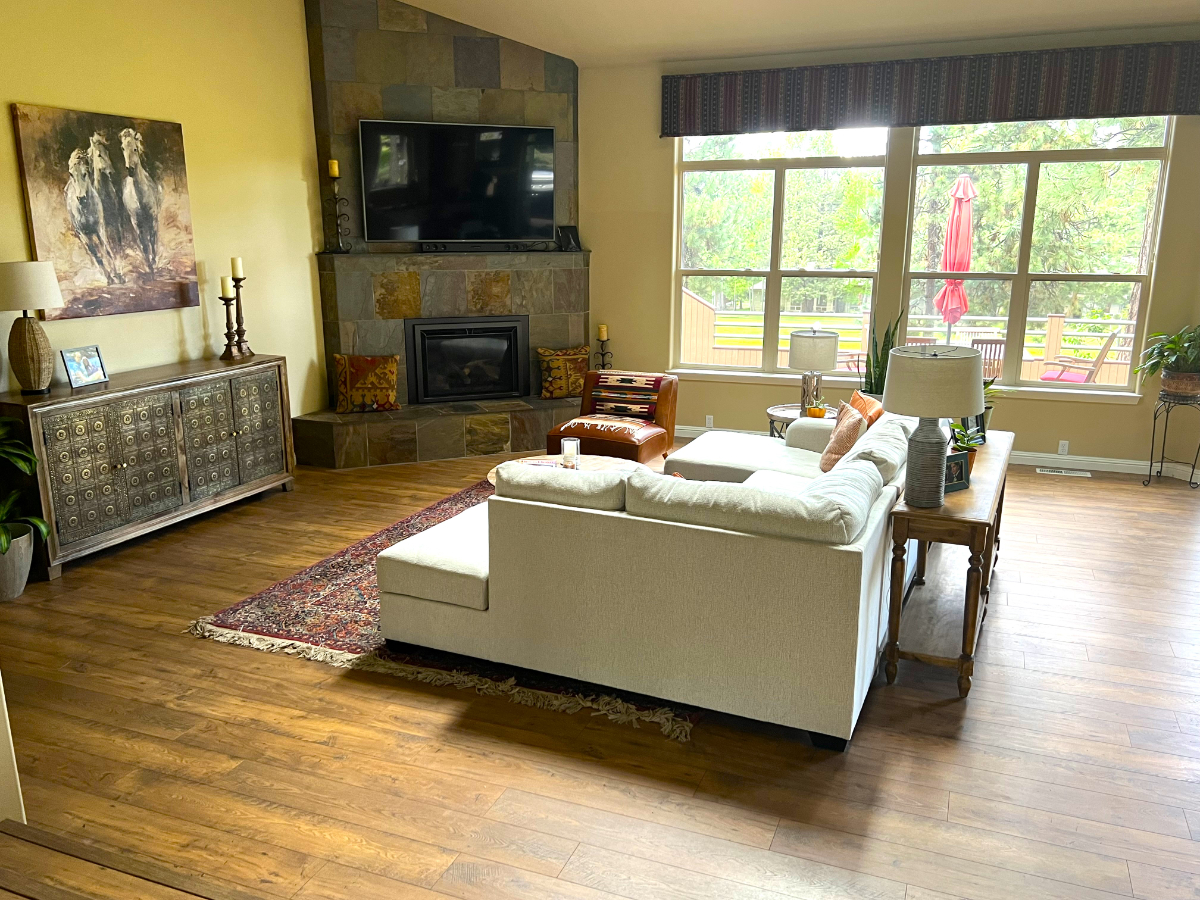 Beautiful Home Centrally located in Bend - Photo 5