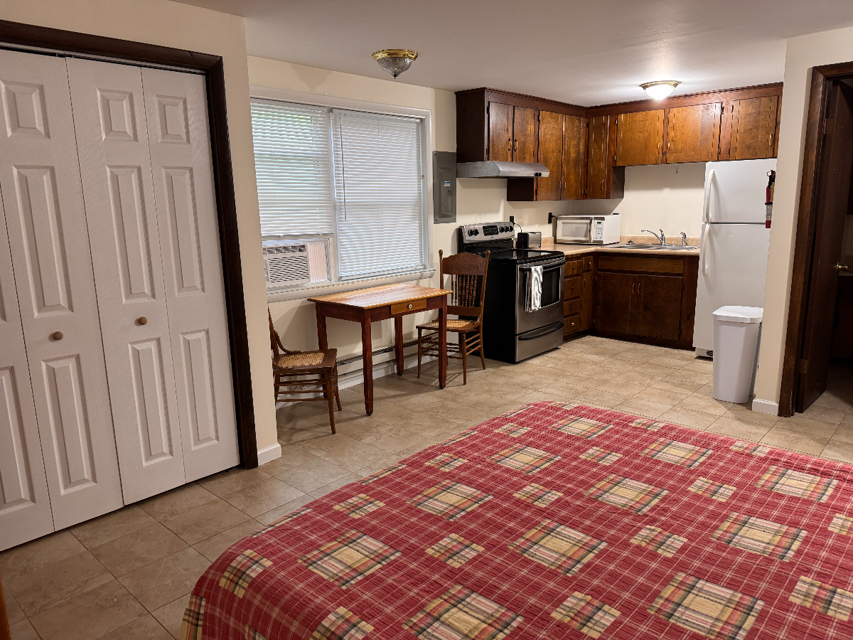 Studio Apartment 1 - Photo 3