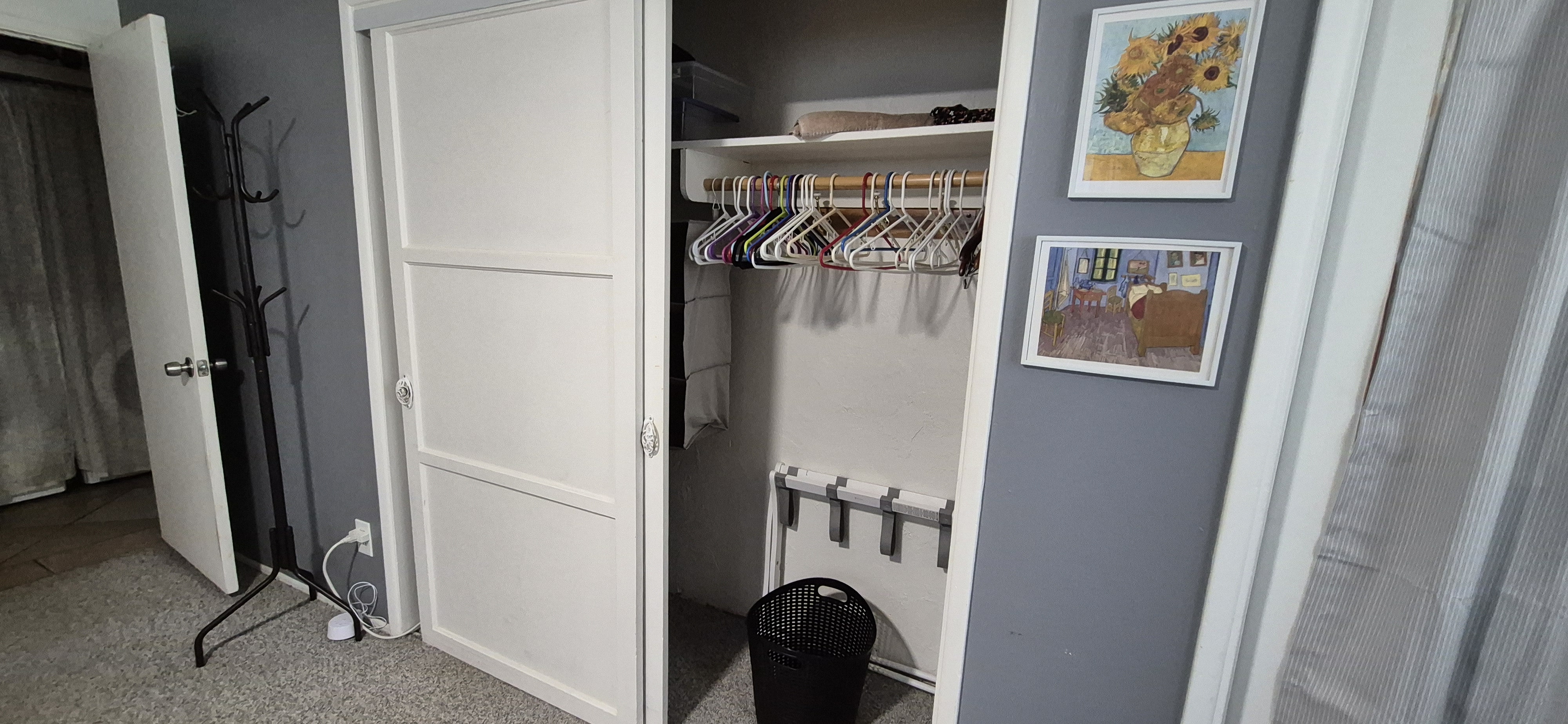 Master Suite w/ Private Bath & Separate Entrance - 15'x17', furnished w/ bed, dresser, & table/desk - Photo 4
