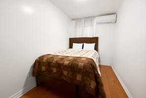 Spacious 3BR Brooklyn Retreat - Comfort & Prime Location - Photo 3