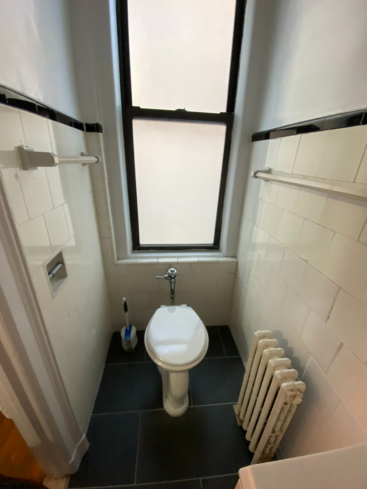Room with Private Bathroom for Rent Upper West Side (Low 90's) - Photo 5