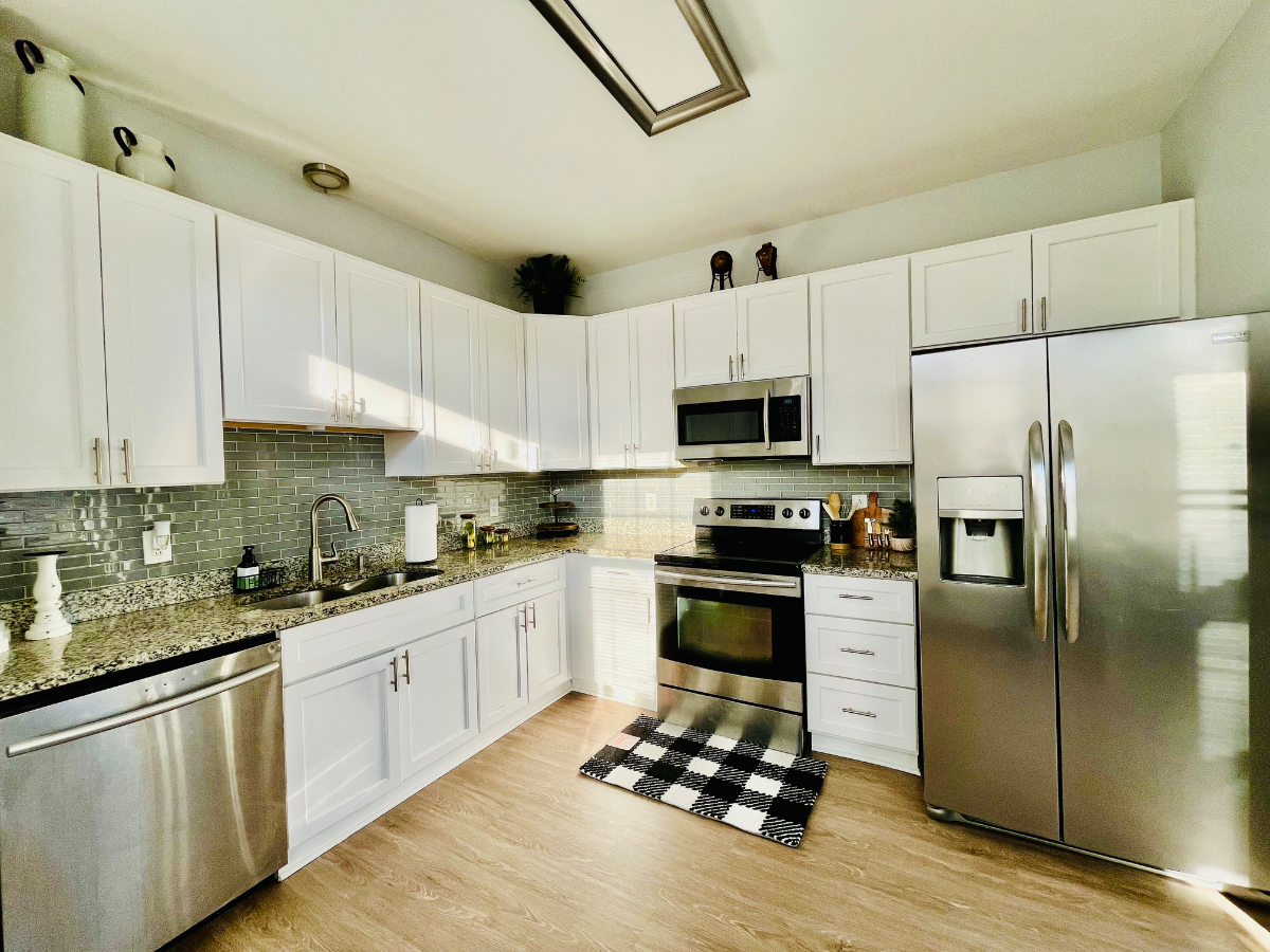 Cozy Executive Suite w/Private Bath - Portsmouth - Photo 5