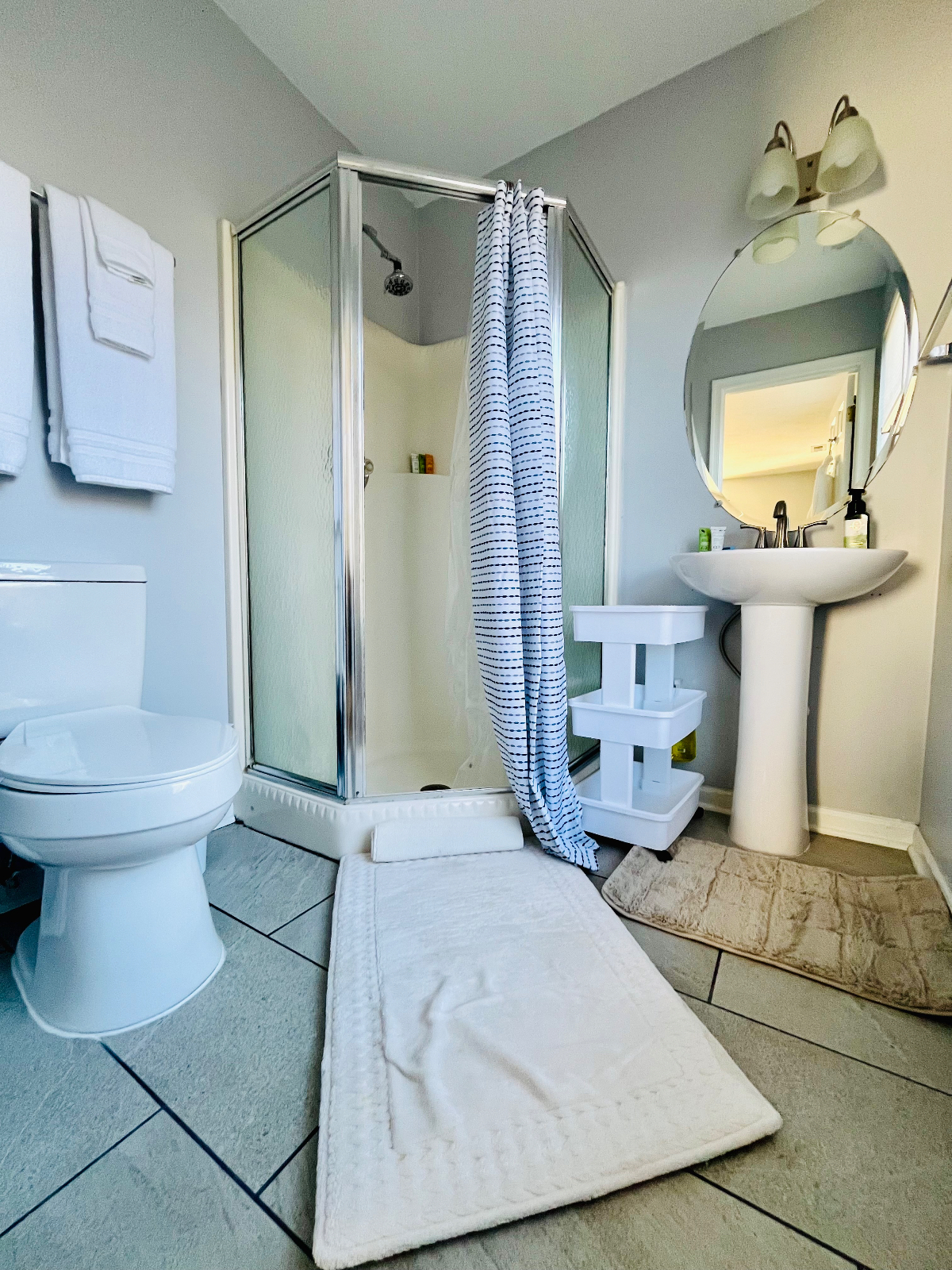Cozy Executive Suite w/Private Bath - Portsmouth - Photo 4