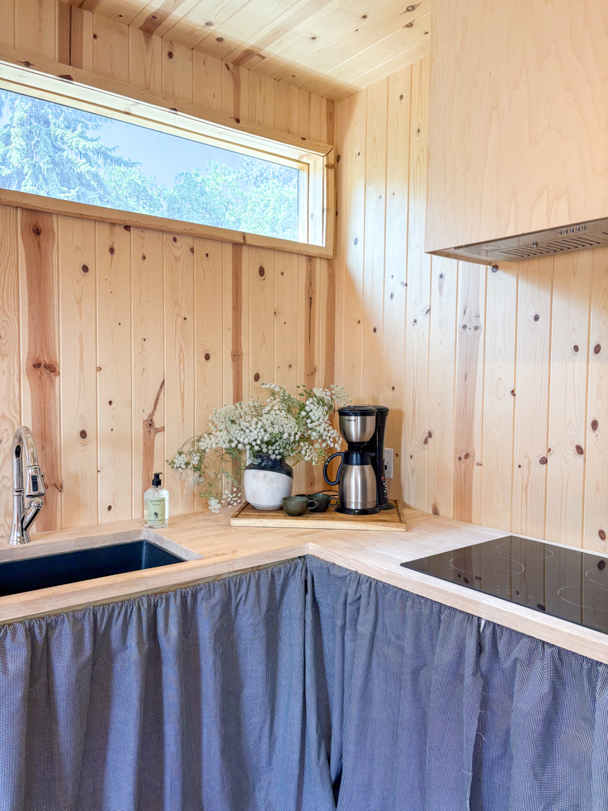 Downtown Redmond Canyon Cottage - Photo 4