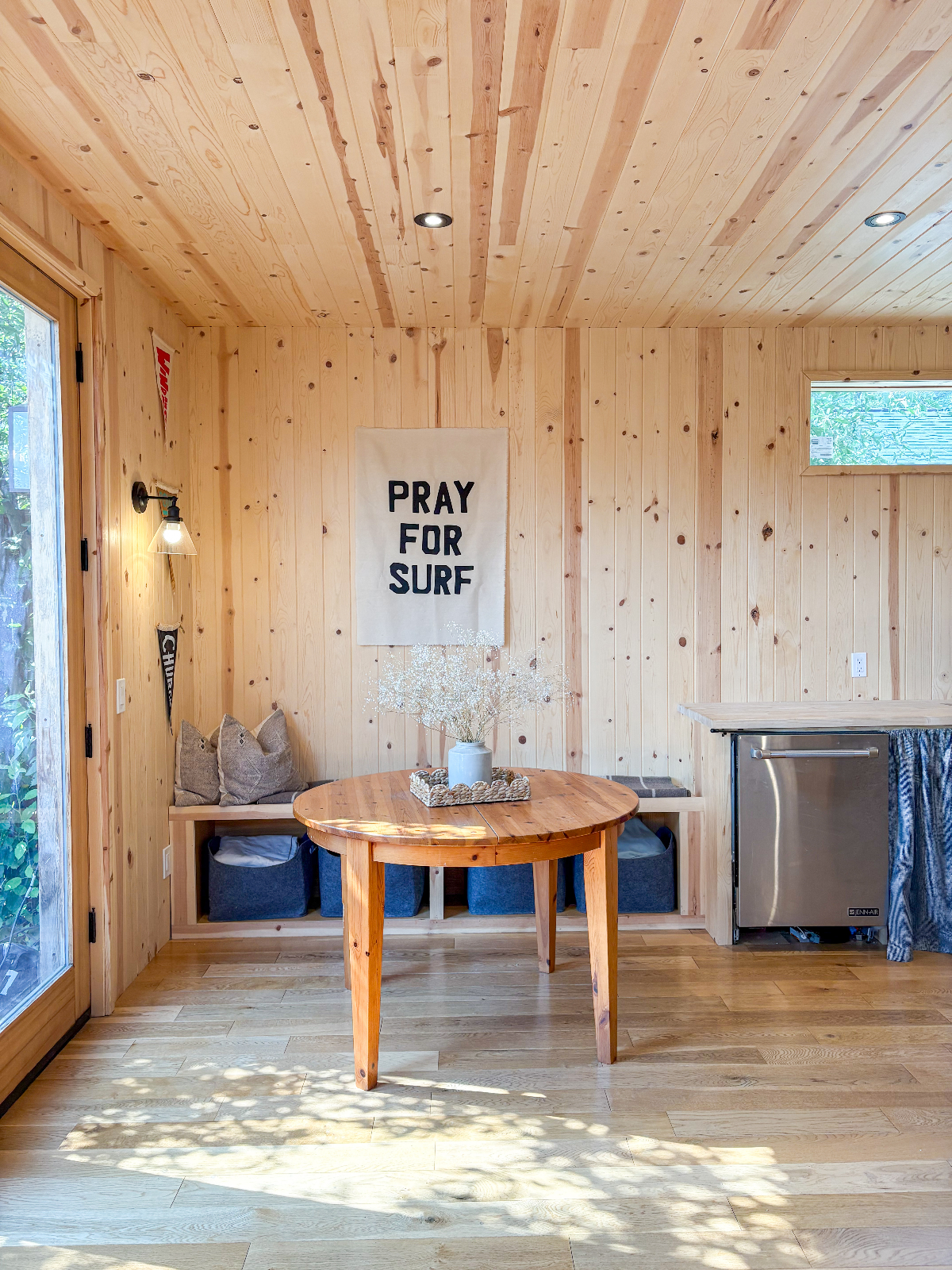 Downtown Redmond Canyon Cottage - Photo 2