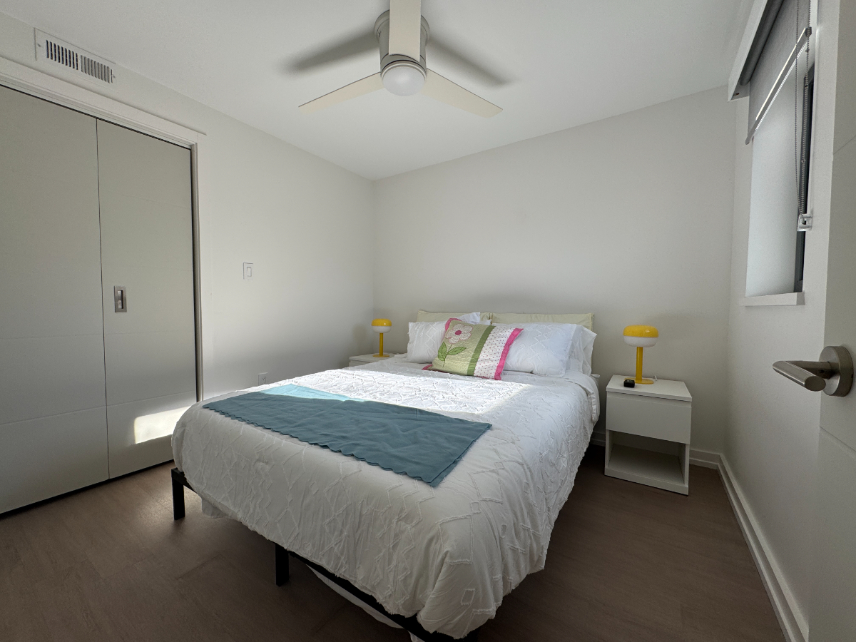 Modern, fully furnished, new 1 bedroom apartment with parking and close to metro - Photo 7