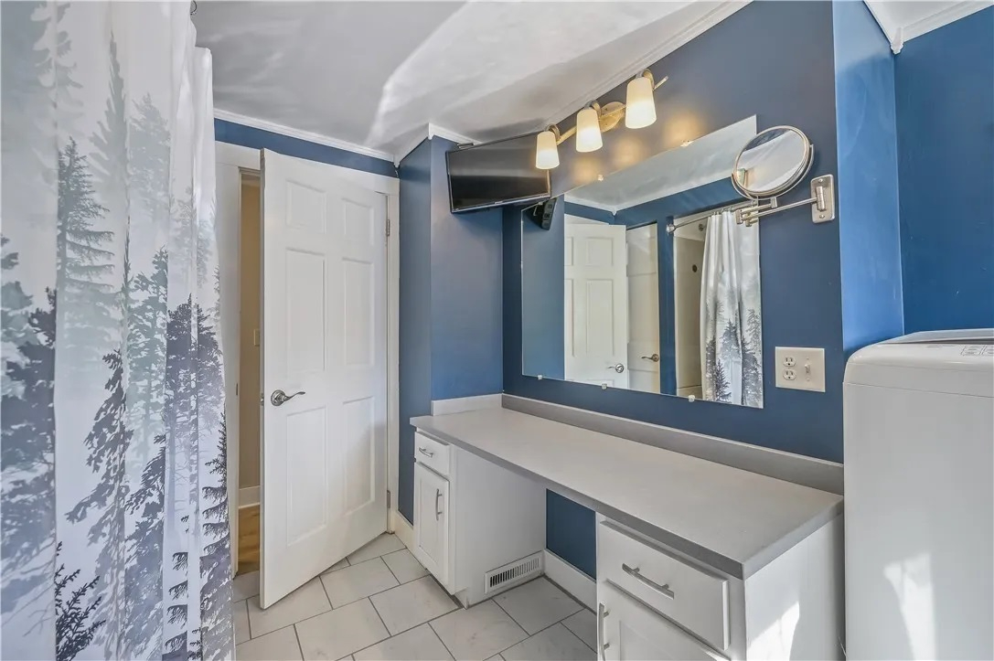 5 Bed 4 Bath Recently Renovated Home in West Oneonta - Photo 5