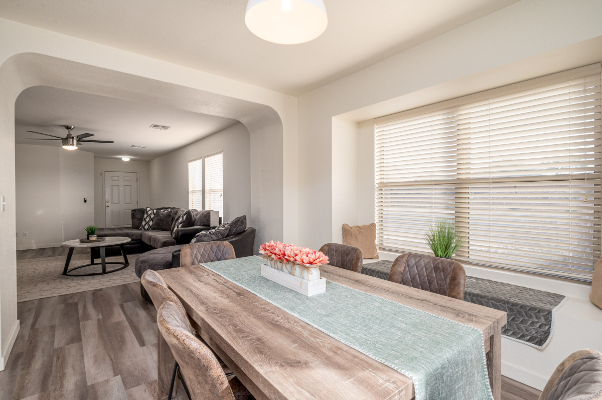 East Tucson updated 3 bedroom 2 bath - Photo 4