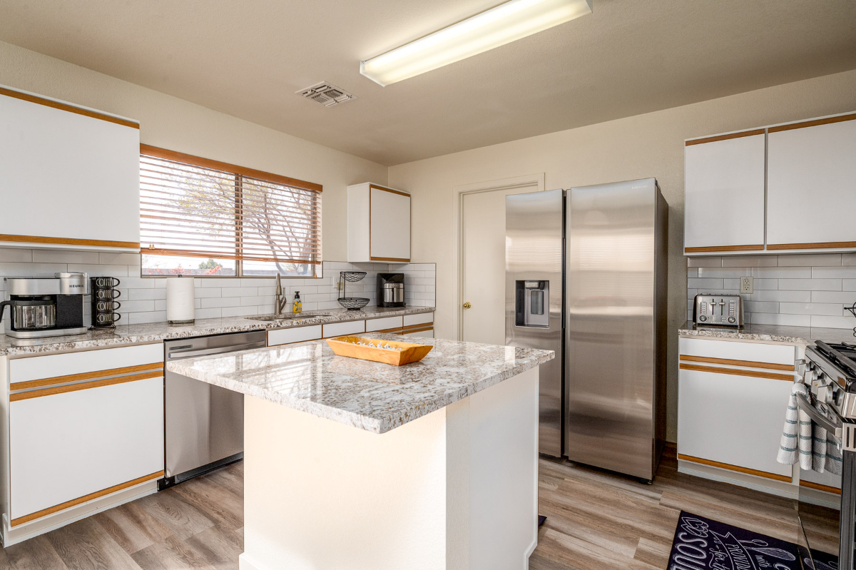 East Tucson updated 3 bedroom 2 bath - Photo 5