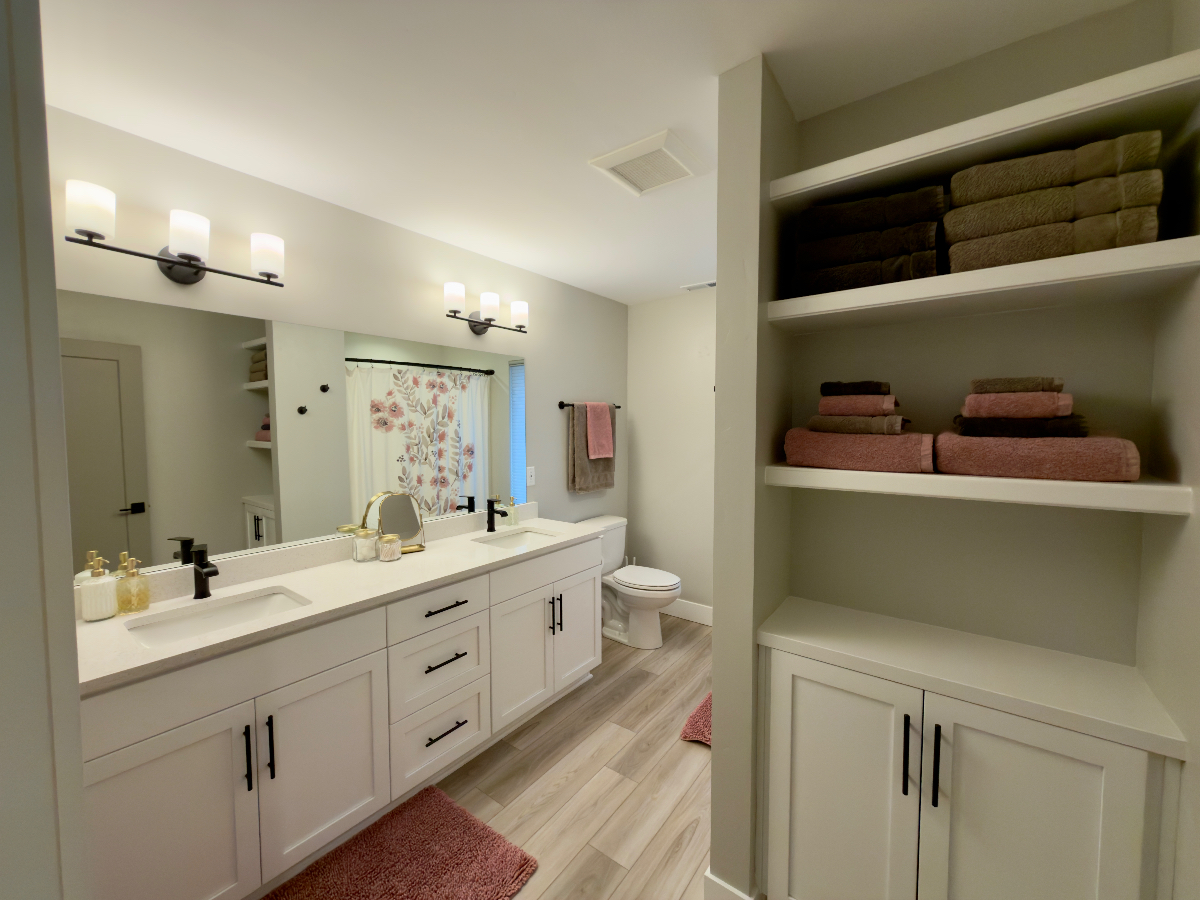 Prime Westside Location- Private Room & Bath - Photo 4