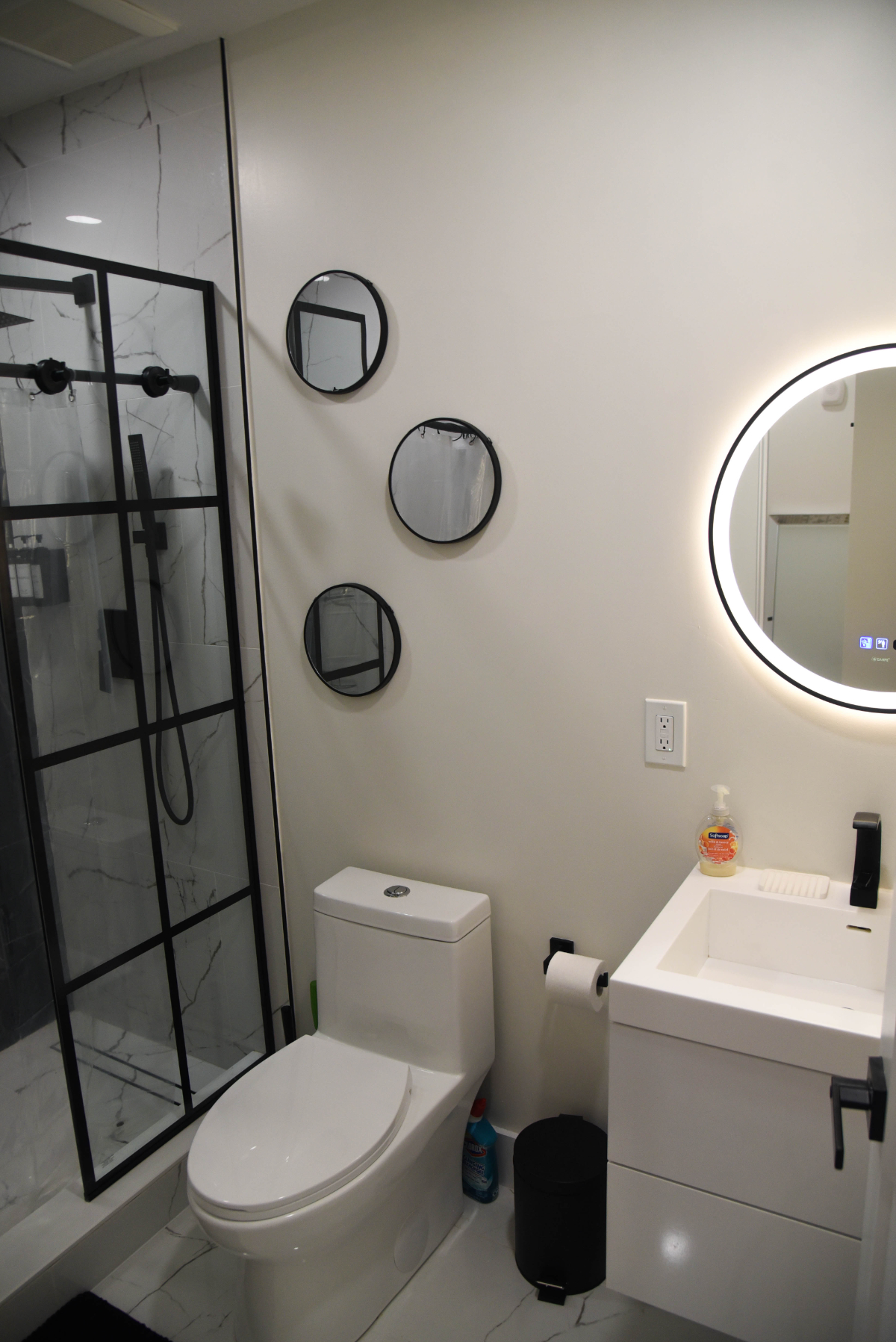 Chic Condo in Vibrant Columbia Heights - Photo 12