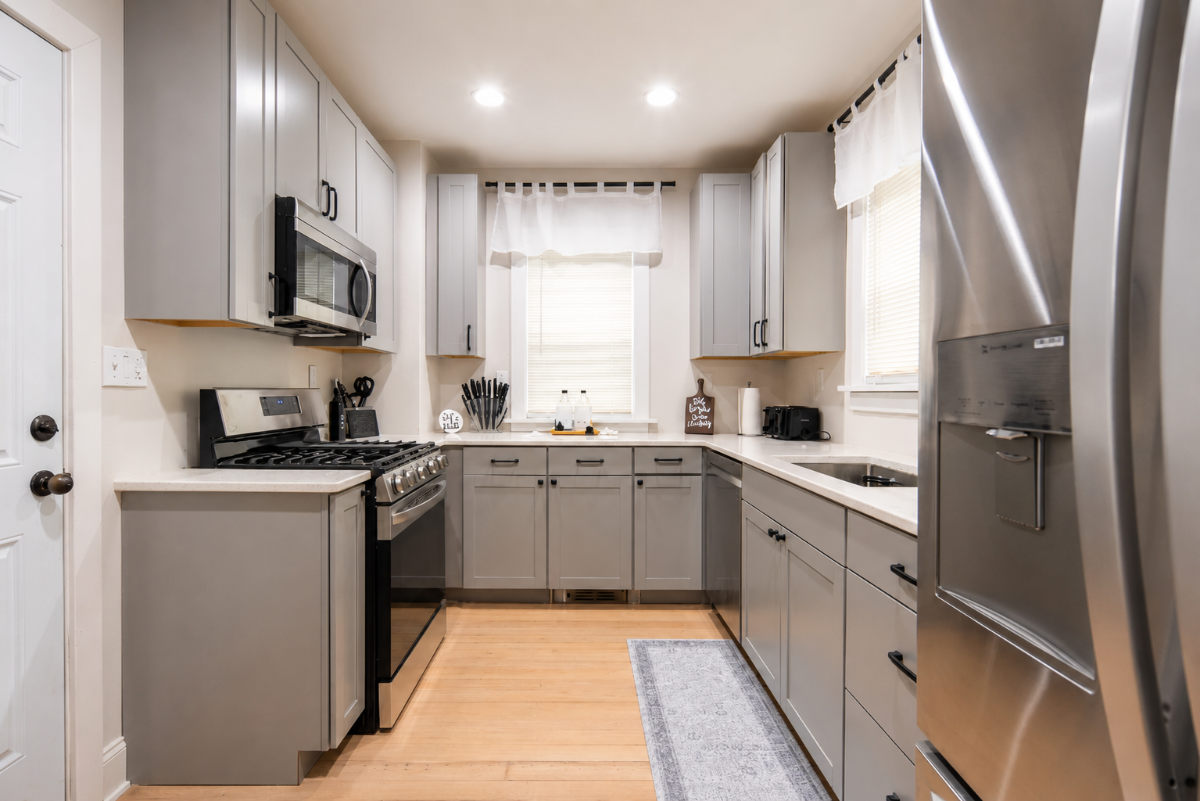 Furnished 2BR Near Albany Med | Utilities + Laundry Included - Photo 2