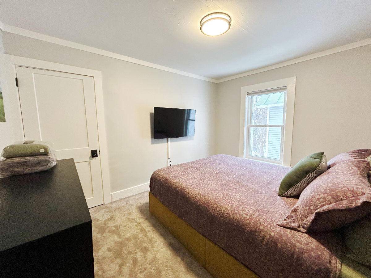 Newly Remodeled 2bd/1bath in Waterbury Village. Utilities & wifi included - Photo 10