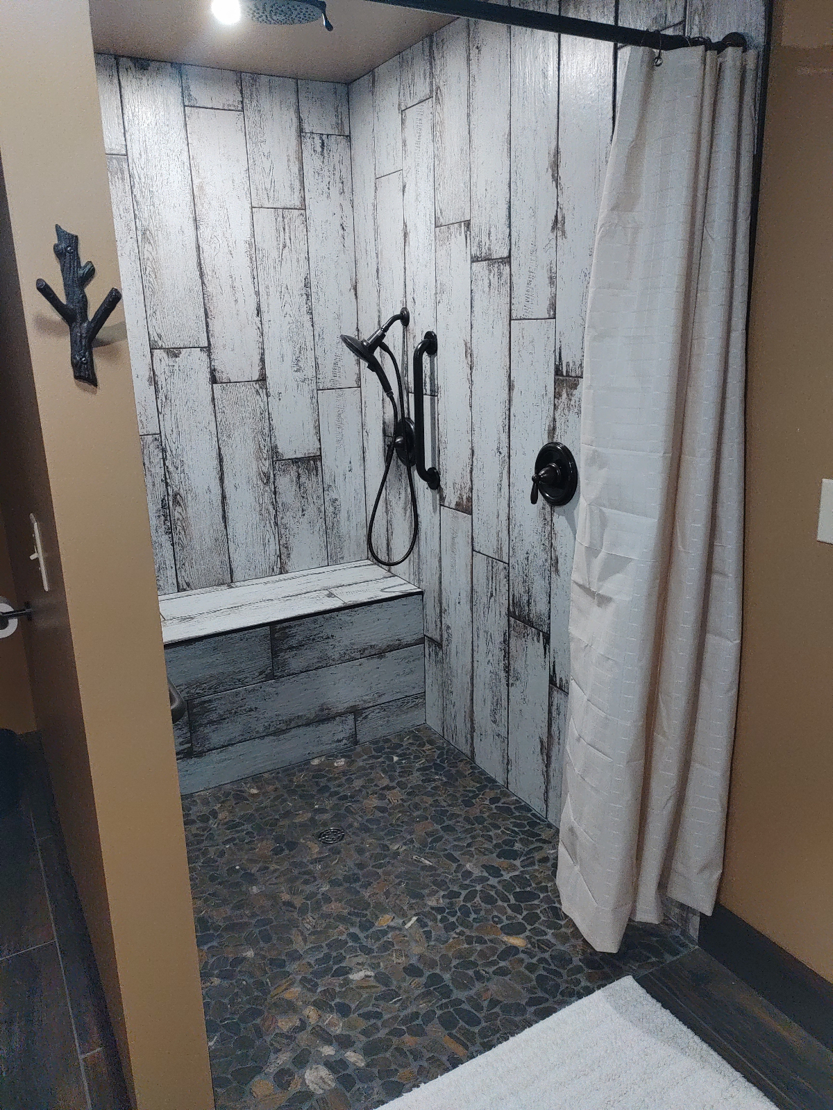 Beautiful Studio Suite - Photo 5