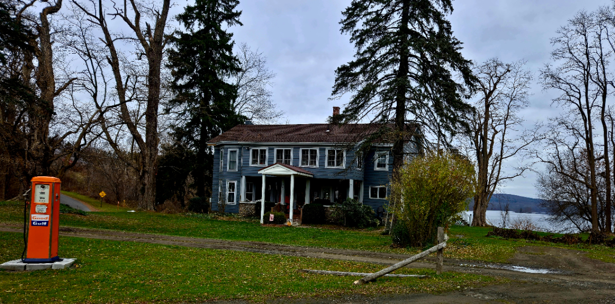 Home Away From Home - Photo 10