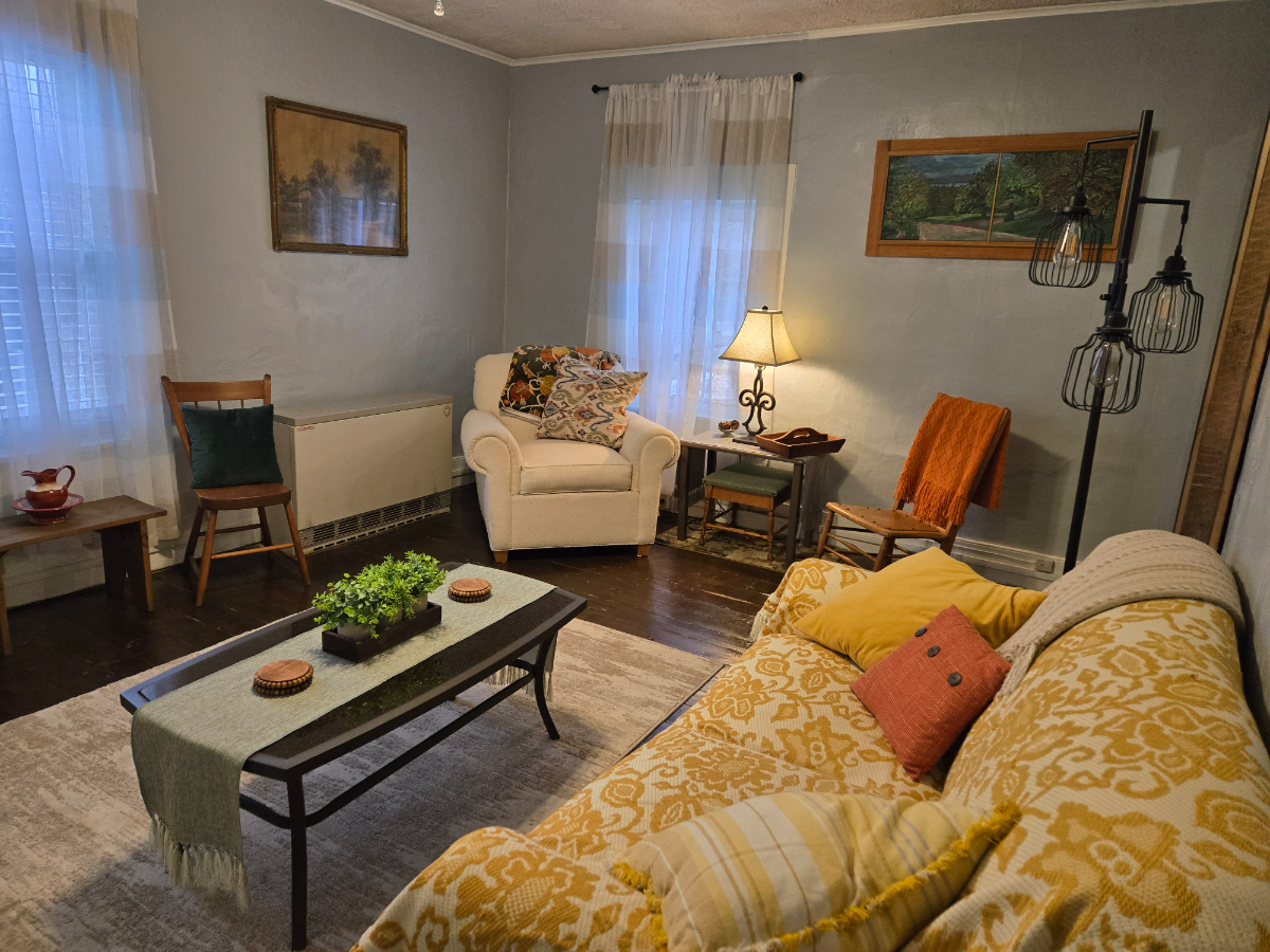 Home Away From Home - Photo 9