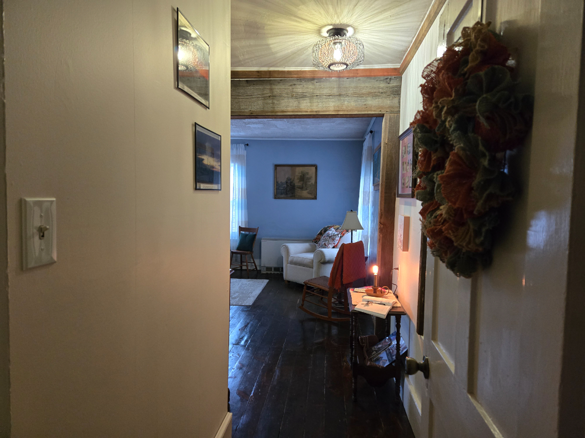 Home Away From Home - Photo 2