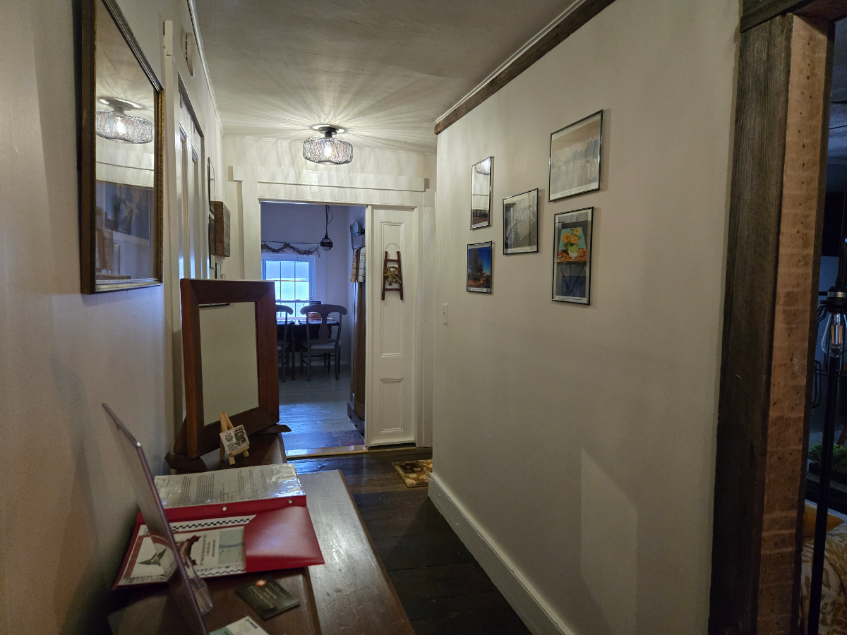 Home Away From Home - Photo 3