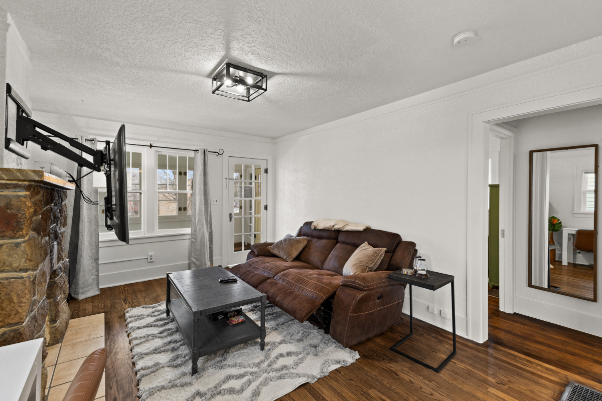 The Holistic Hale - a Luxurious 1-Bedroom House, with a hot tub, close to Downtown and Banner Wyomi - Photo 5