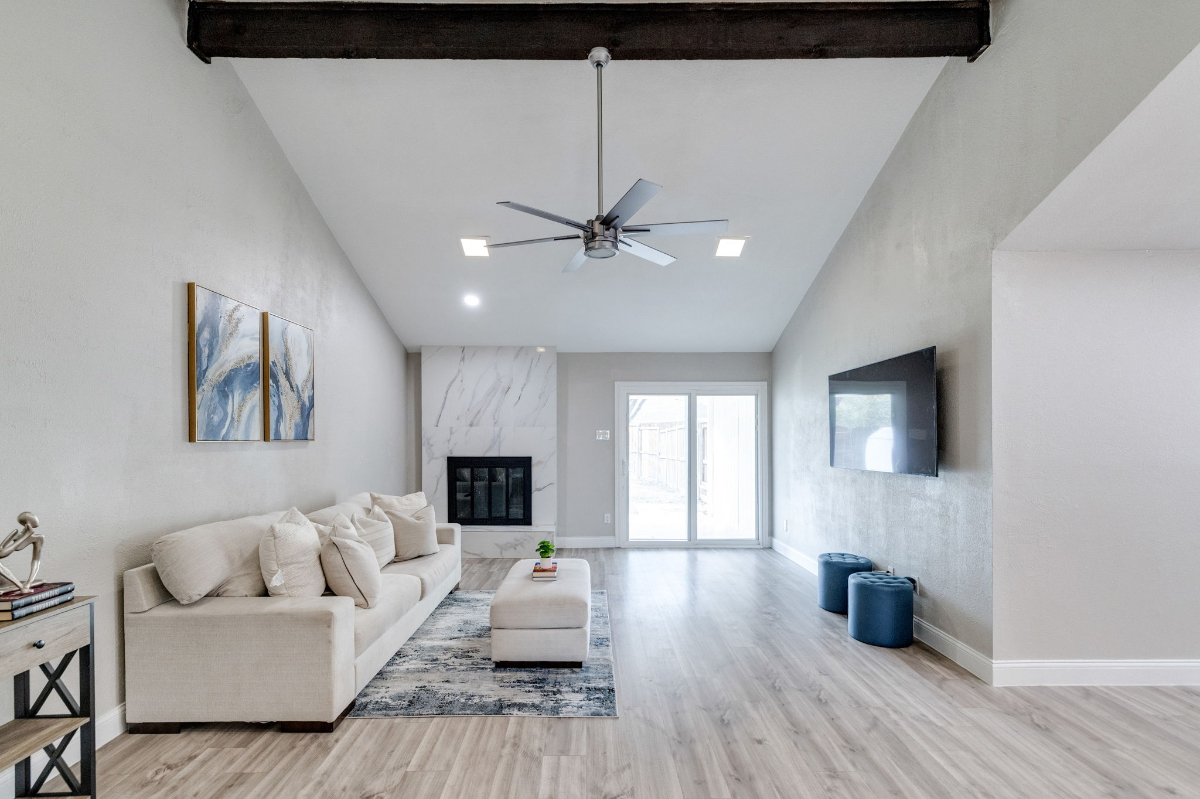 NEW Gorgeous Entertainment Home - Photo 11
