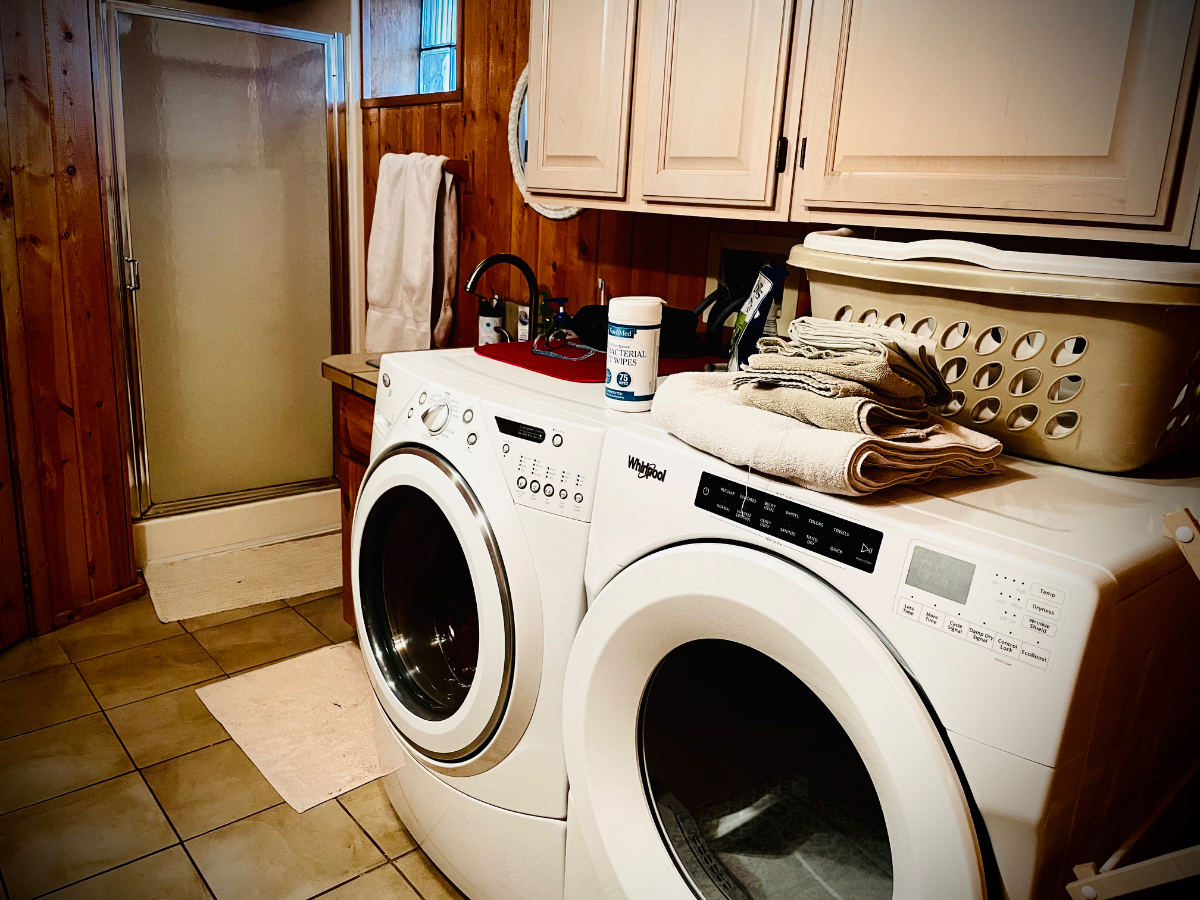 Furnished duplex with large yard - Photo 6