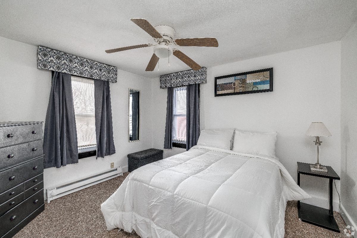 Unit B -Furnished Corporate Housing /Extended... - Photo 6