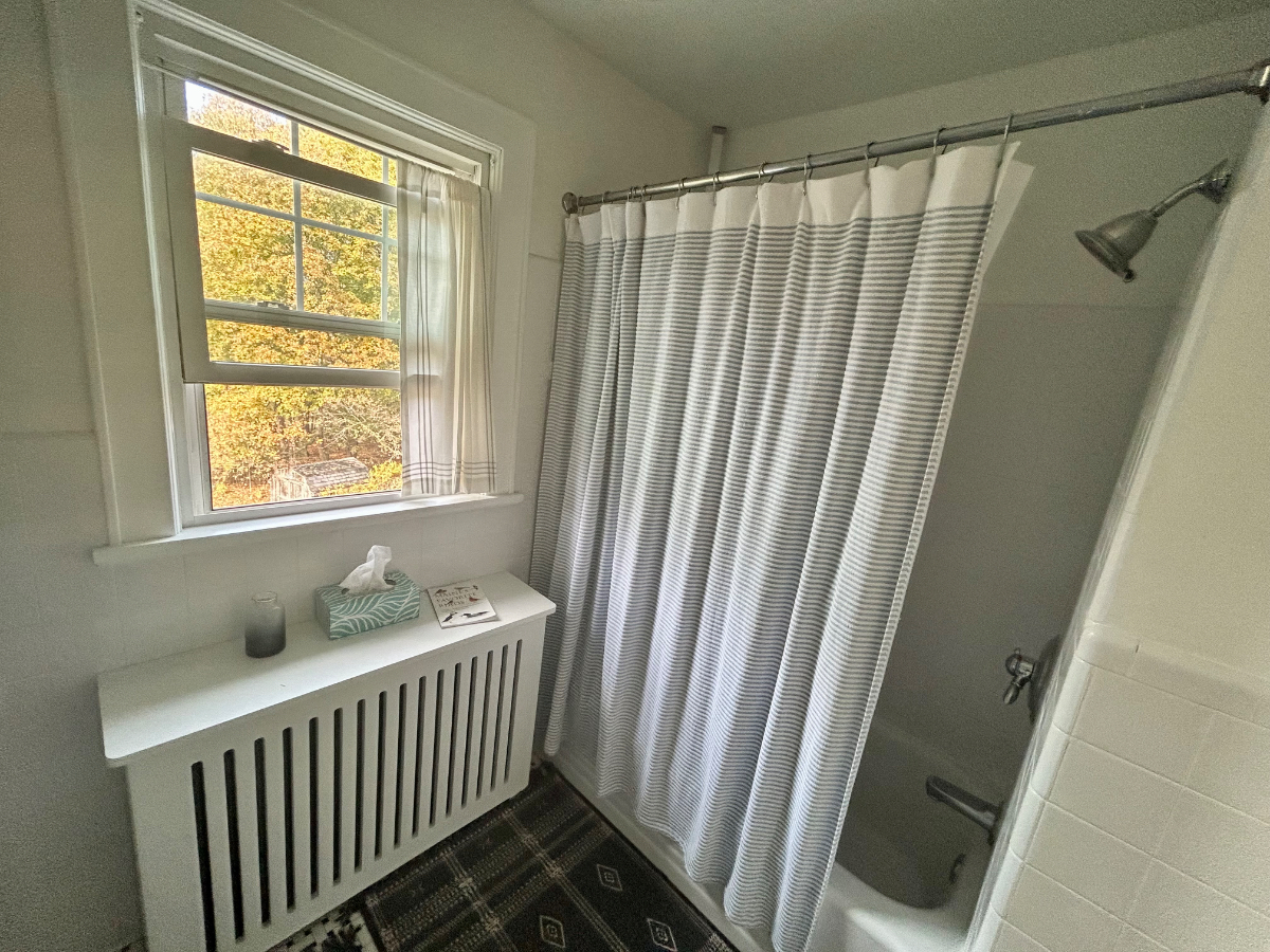 Charming House Two Bedroom - Photo 8