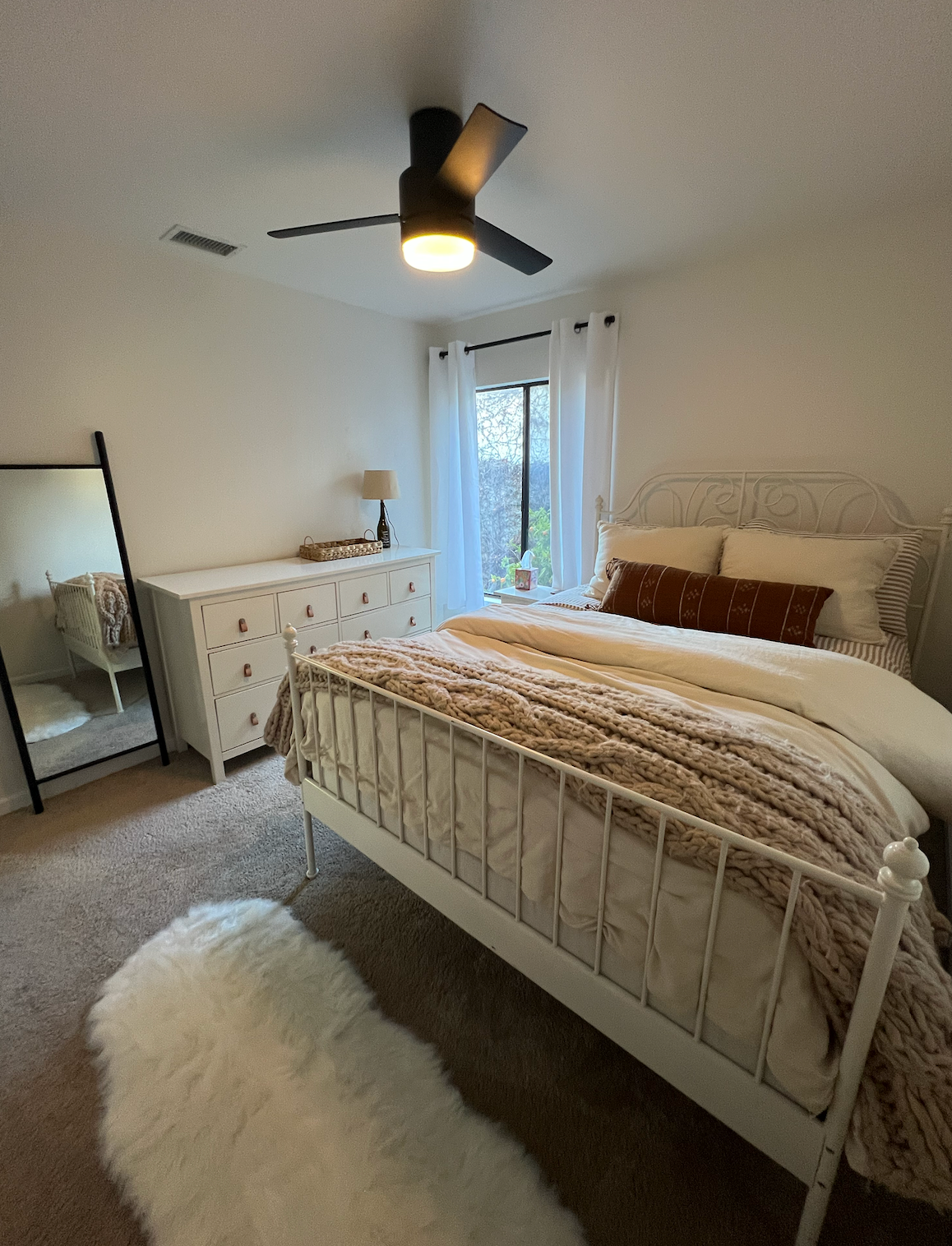 Cozy Downtown Santa Barbara Home - Photo 2