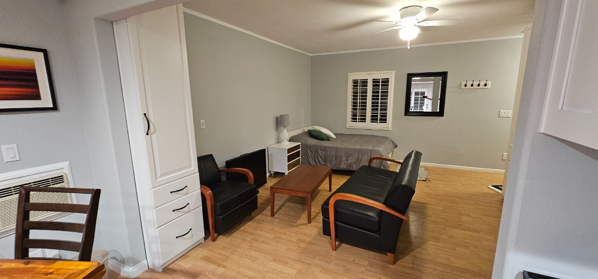 Beautifully remodeled Studio in Vista CA - Photo 3