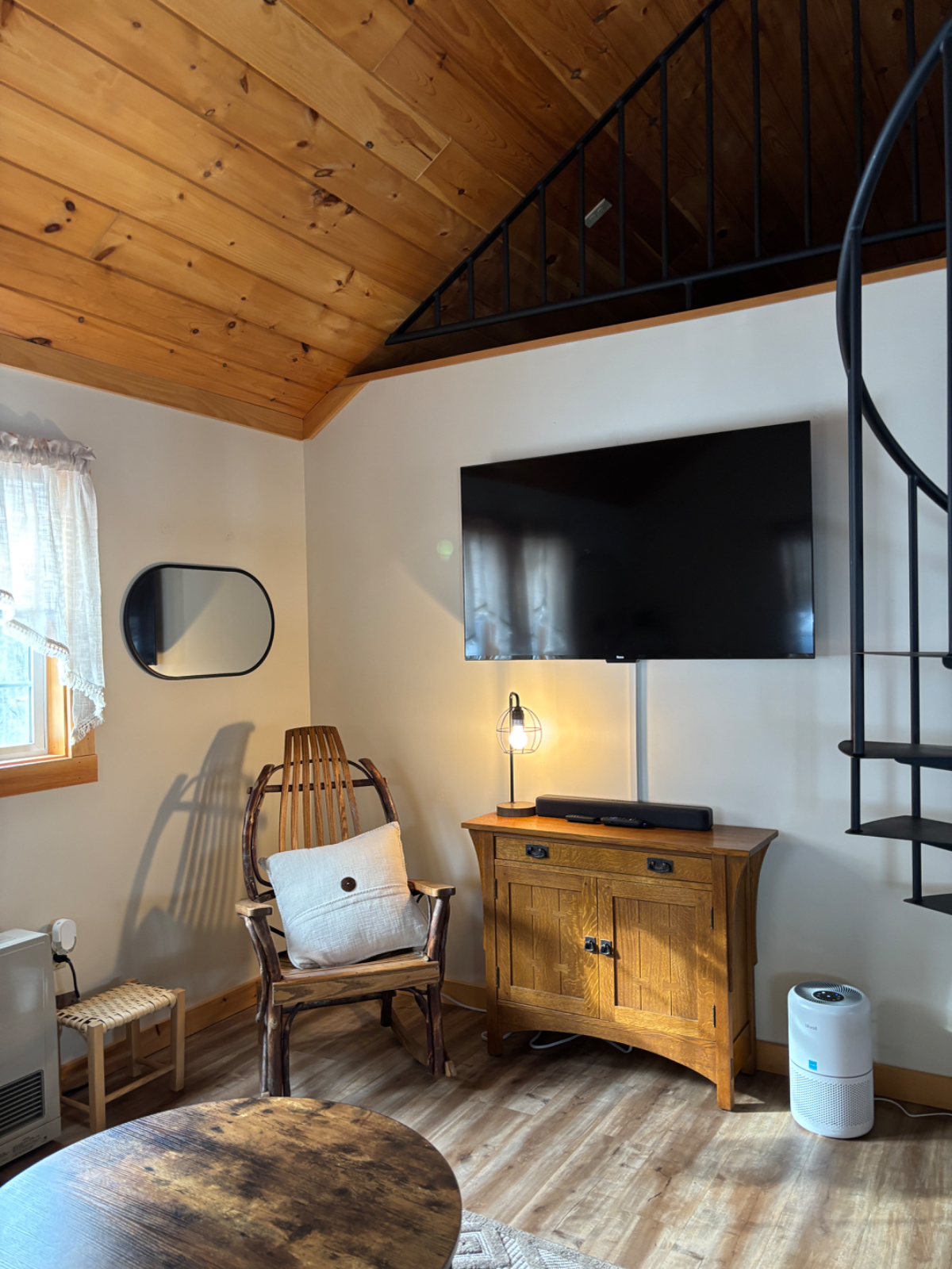 Tiny Home - Photo 4