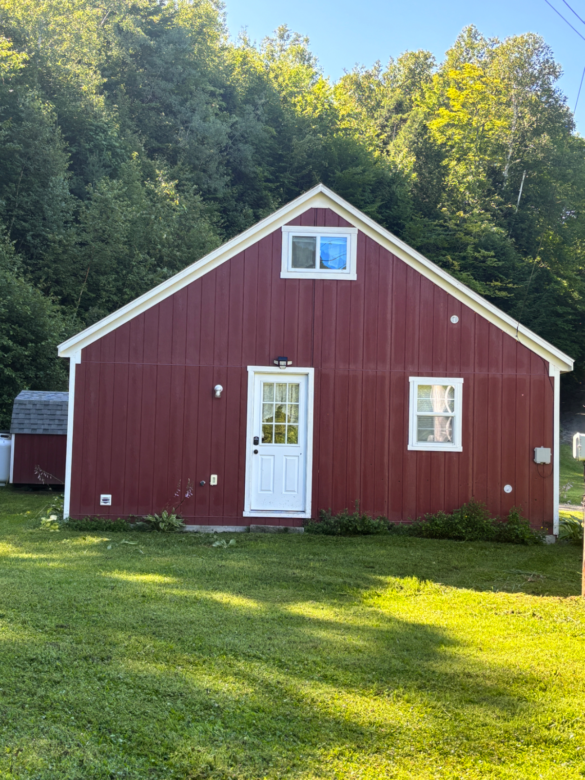 Tiny Home - Photo 3