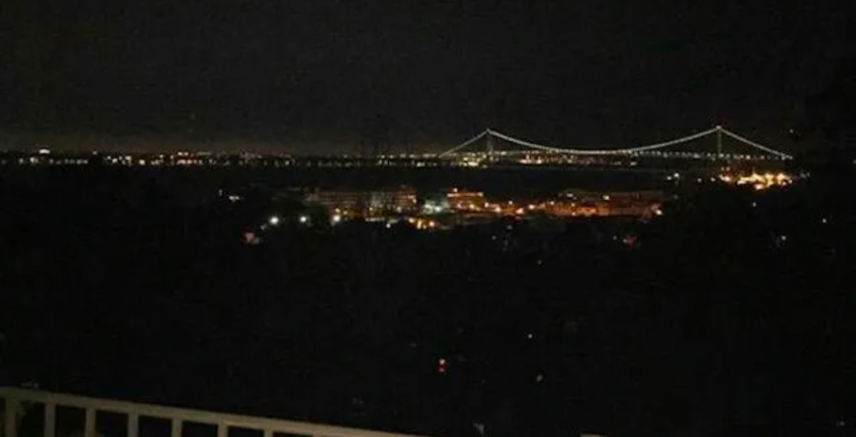 Full Contemporary Private House on Staten Island with Absolutely Stunning  NYC Harbor Views - Photo 10