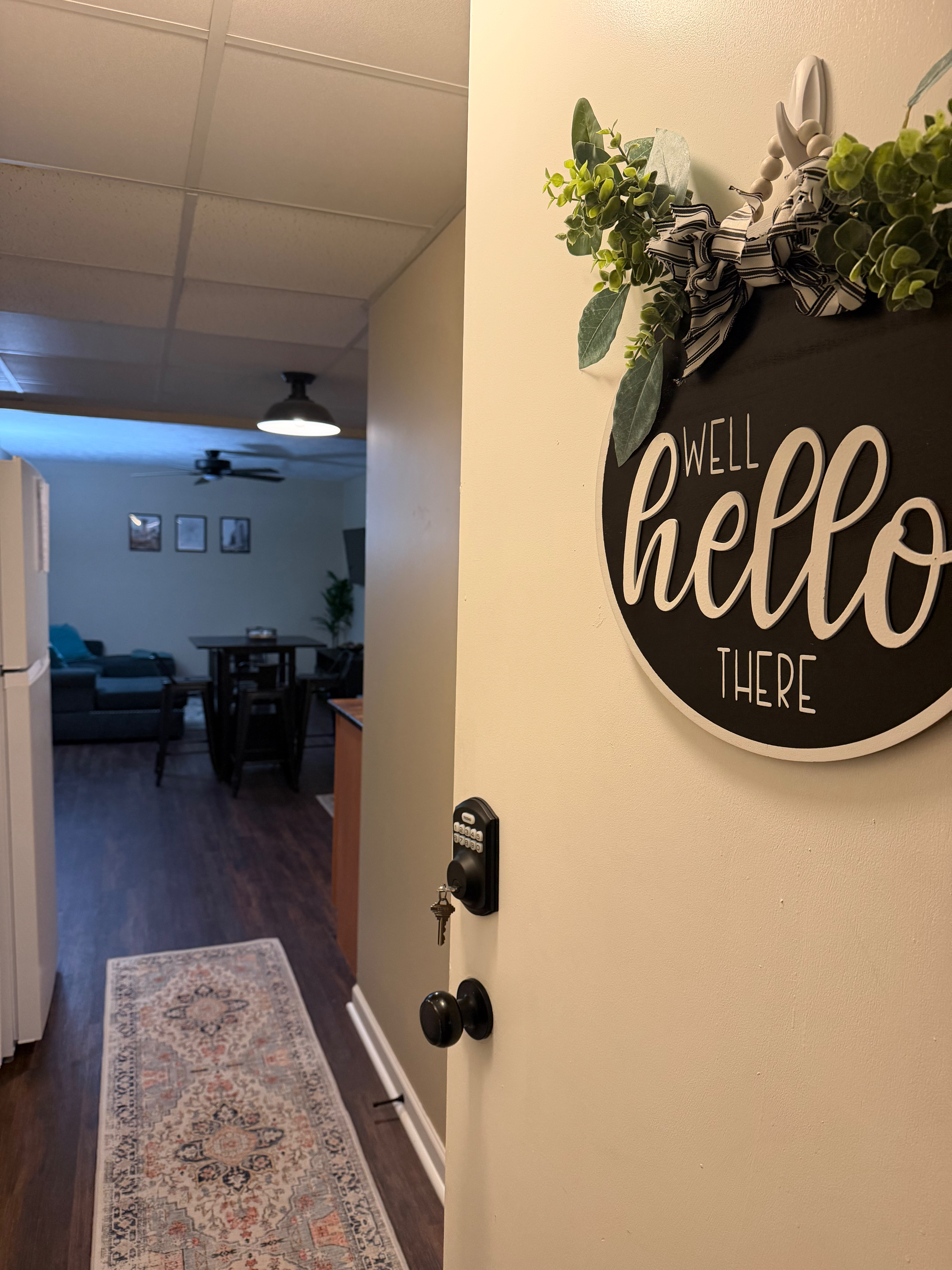 Newly Renovated 2 Bedroom - Pet Friendly