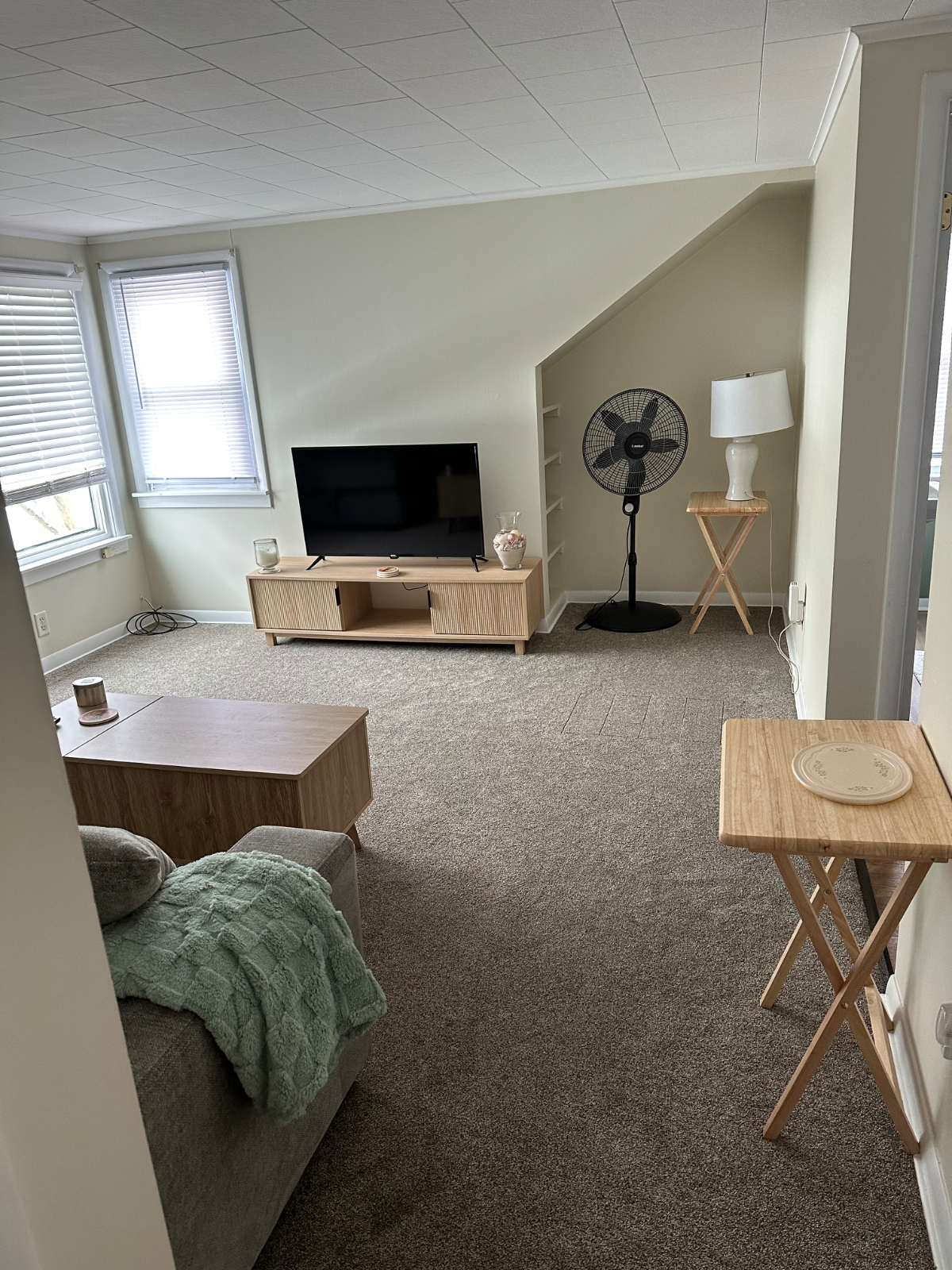 Cozy 1 Bedroom Apartment in Quiet Neighborhood - Photo 5