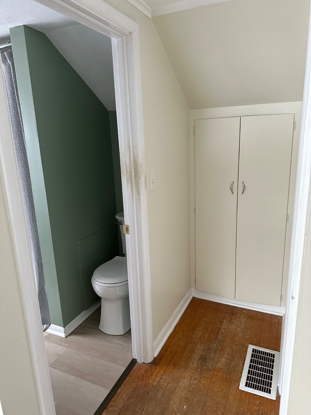 Cozy 1 Bedroom Apartment in Quiet Neighborhood - Photo 8
