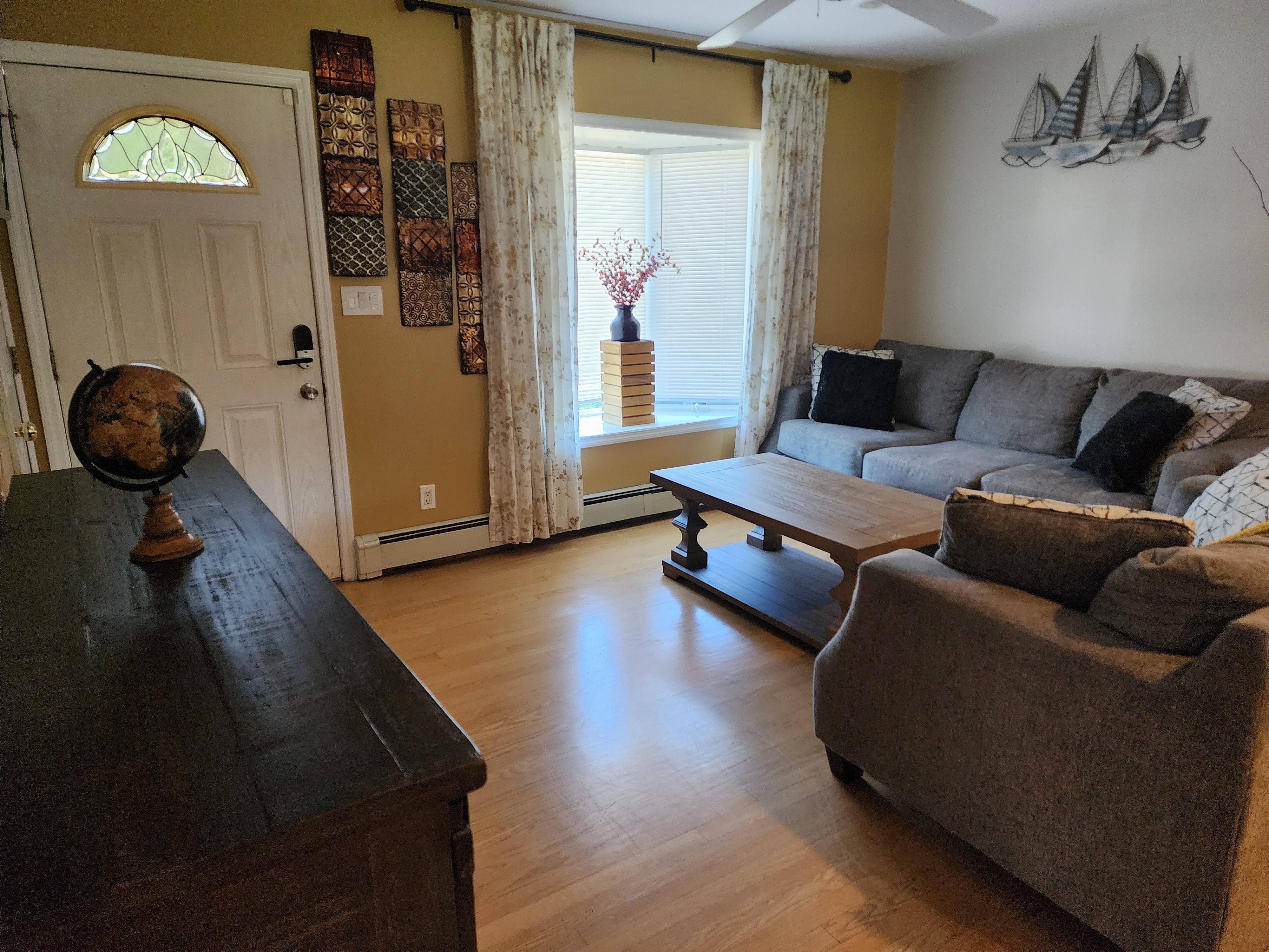 Bay Shore 1 Bdrm Loft Apt - Photo 3