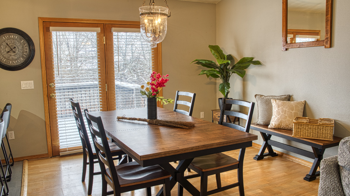 (Big Crews Welcome) Your Crew's Home Away from Home- 5 Bed/ 3 Bath All the comforts for contractors - Photo 4