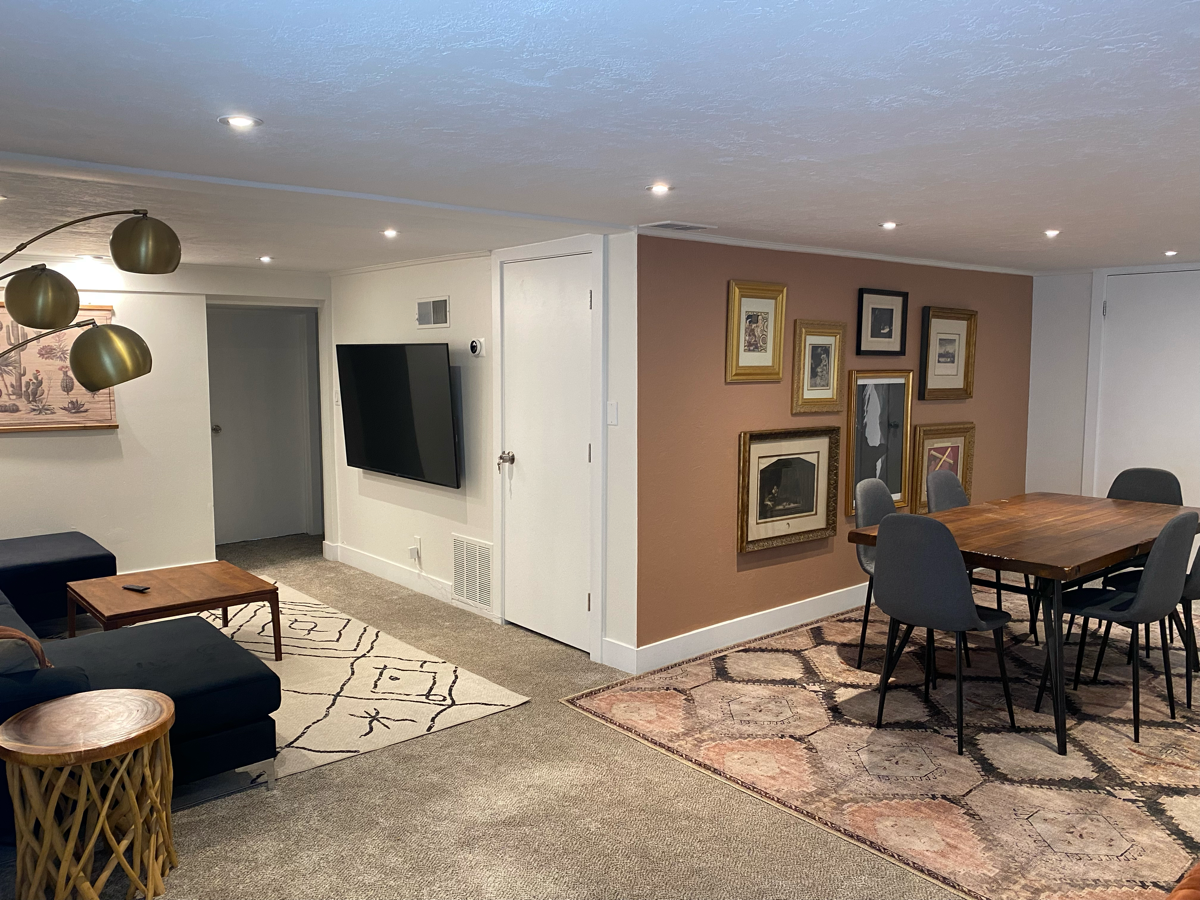 FEMALE ONLY Cozy 1 Bedroom 1 Bath Basement Apartment 3 miles from University of Utah Hospital - Photo 5
