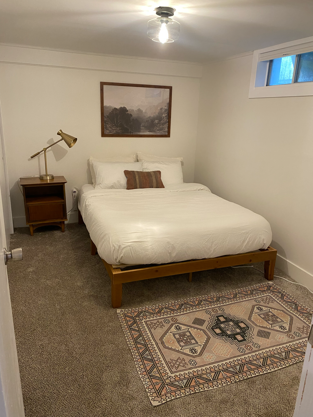 FEMALE ONLY Cozy 1 Bedroom 1 Bath Basement Apartment 3 miles from University of Utah Hospital - Photo 7