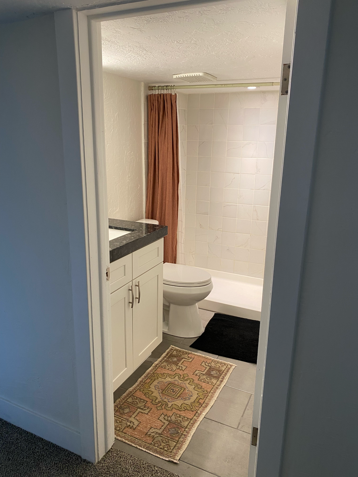 FEMALE ONLY Cozy 1 Bedroom 1 Bath Basement Apartment 3 miles from University of Utah Hospital - Photo 8