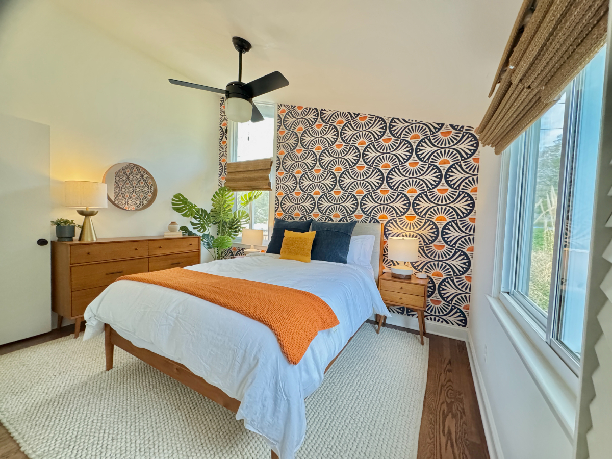 The Marigold / King Bed / Natural Light