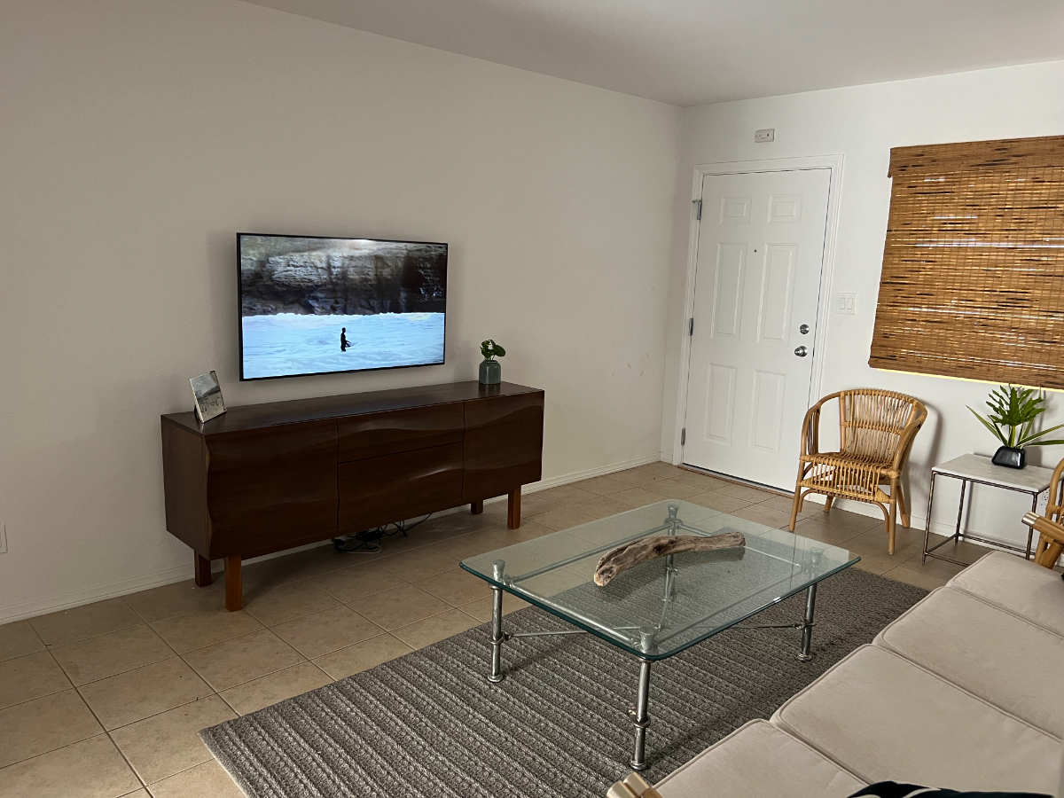 Large One Bedroom Plus Office Designer Curated Point Loma / Ocean Beach Unit - Photo 2